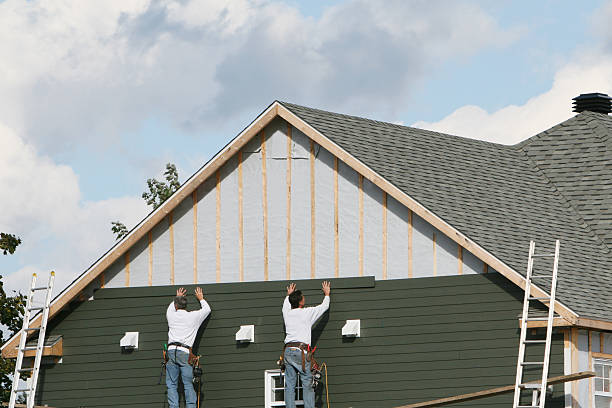Professional Emergency Siding Repair technician working in Peachtree Corners, GA